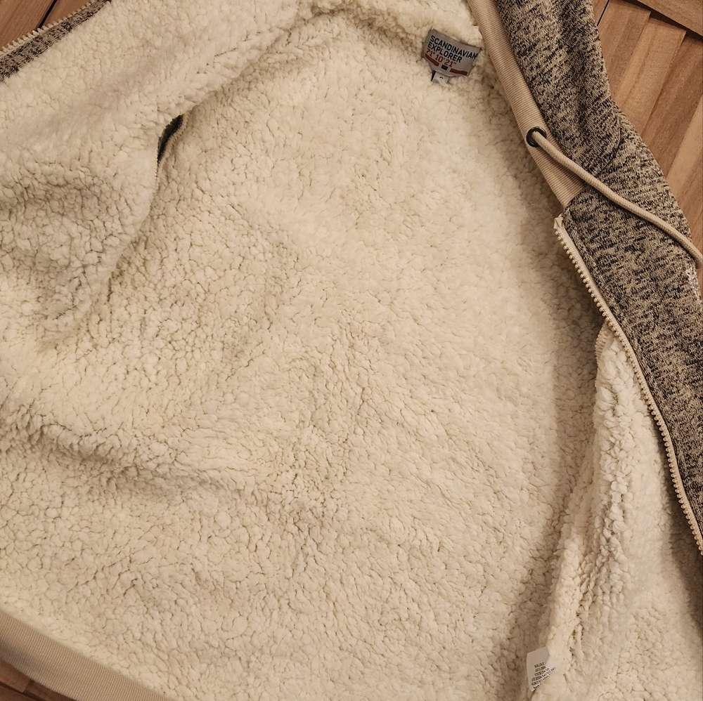 Gray and Cream Zip-Up Hoodie Scandinavian Explorer - Picture 3 of 5
